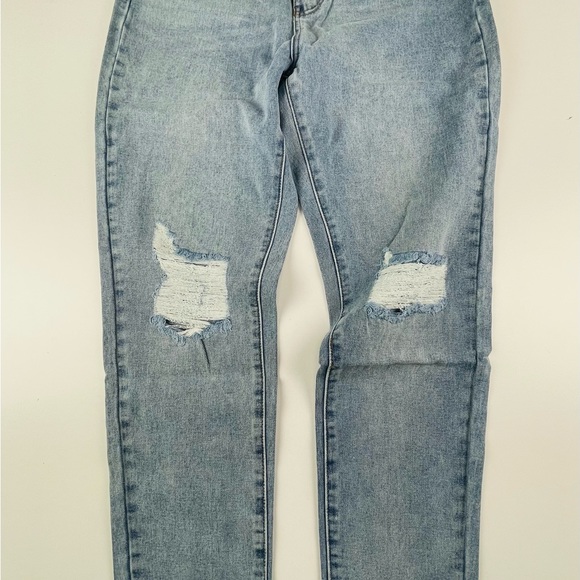 RIOT HIGHWAISTED BUSTED KNEE MOM JEAN light blue - Picture 2 of 5